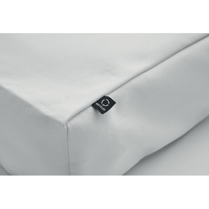 GAVE COLOUR - Image 21